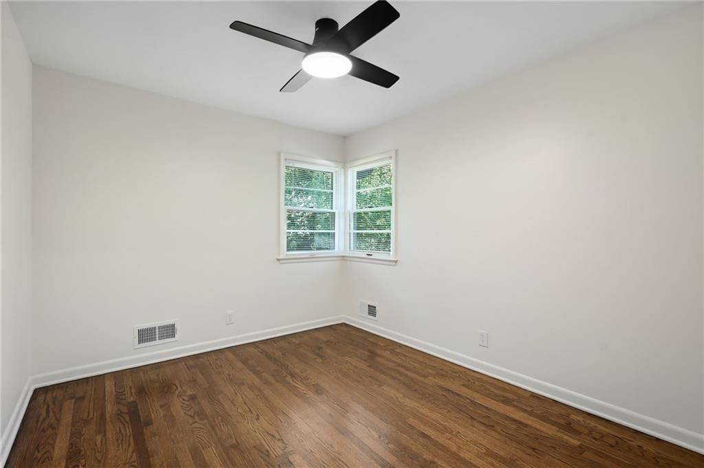 7210 Hullwood Avenue — photo 21