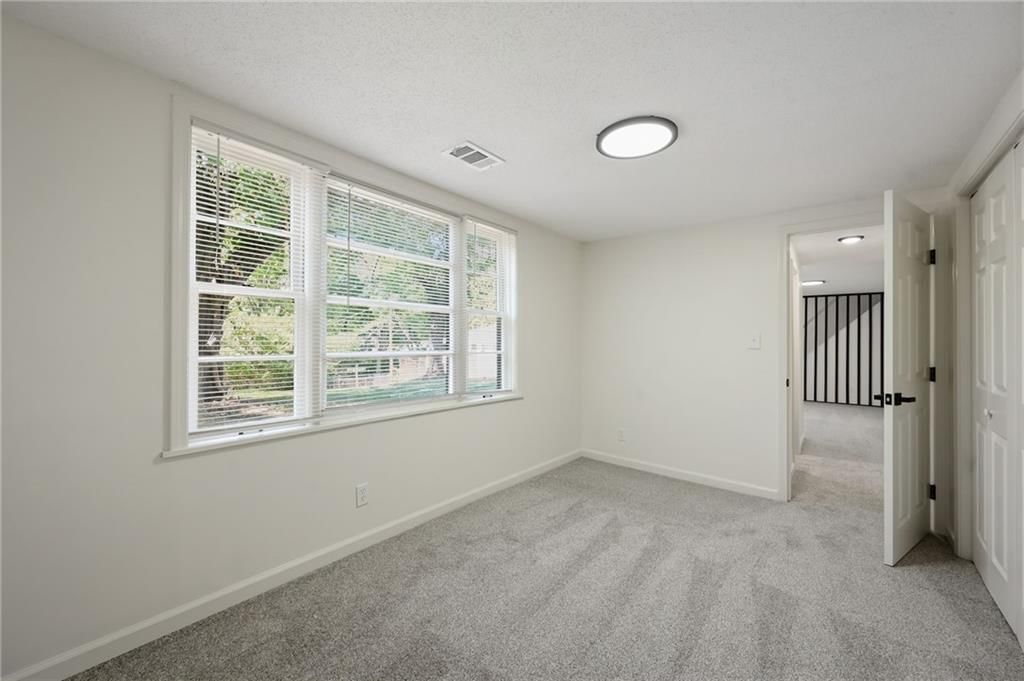 7210 Hullwood Avenue — photo 25