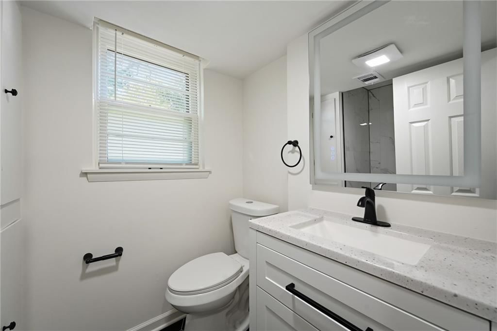7210 Hullwood Avenue — photo 26