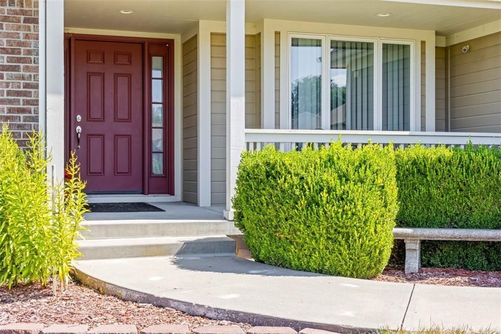 16109 Bluegrass Court — photo 2
