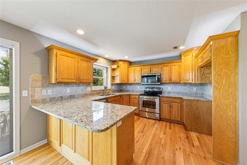 16109 Bluegrass Court — photo 17