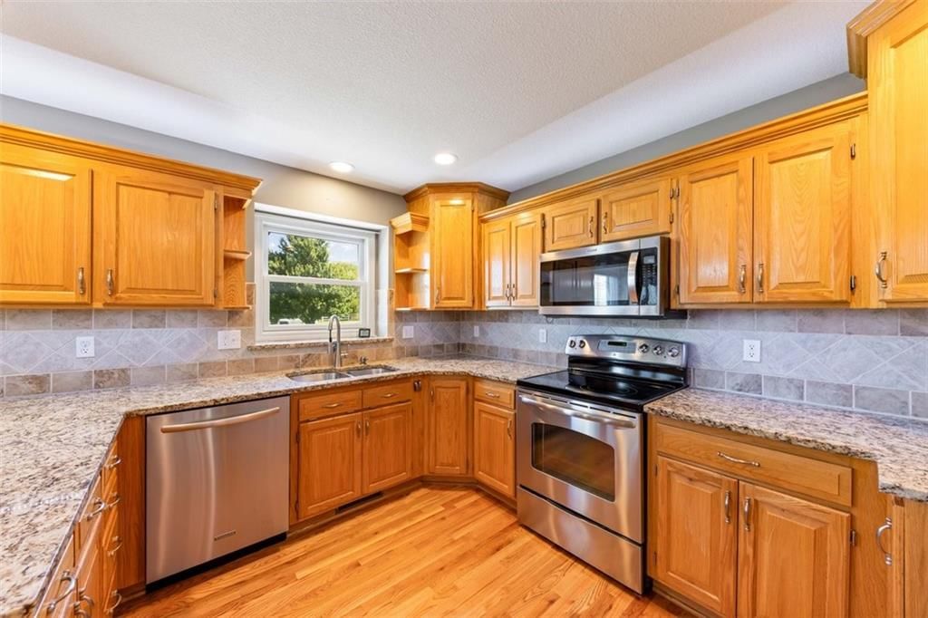 16109 Bluegrass Court — photo 18