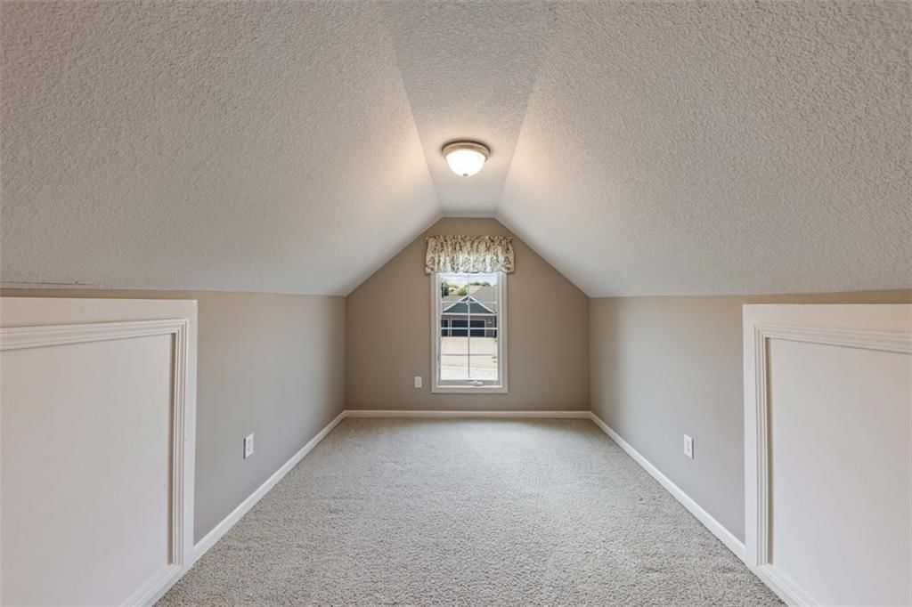 16109 Bluegrass Court — photo 26