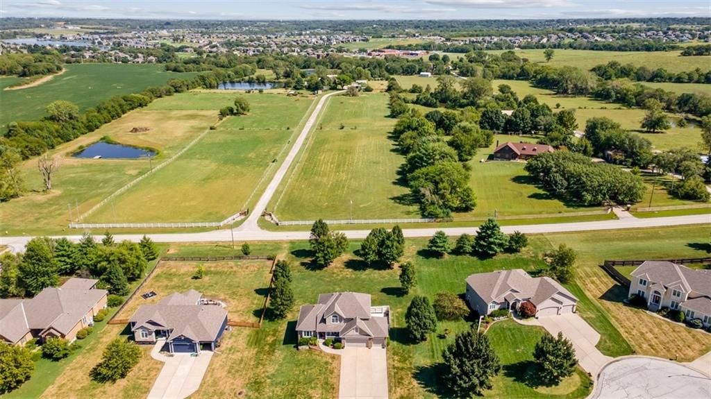 16109 Bluegrass Court — photo 42