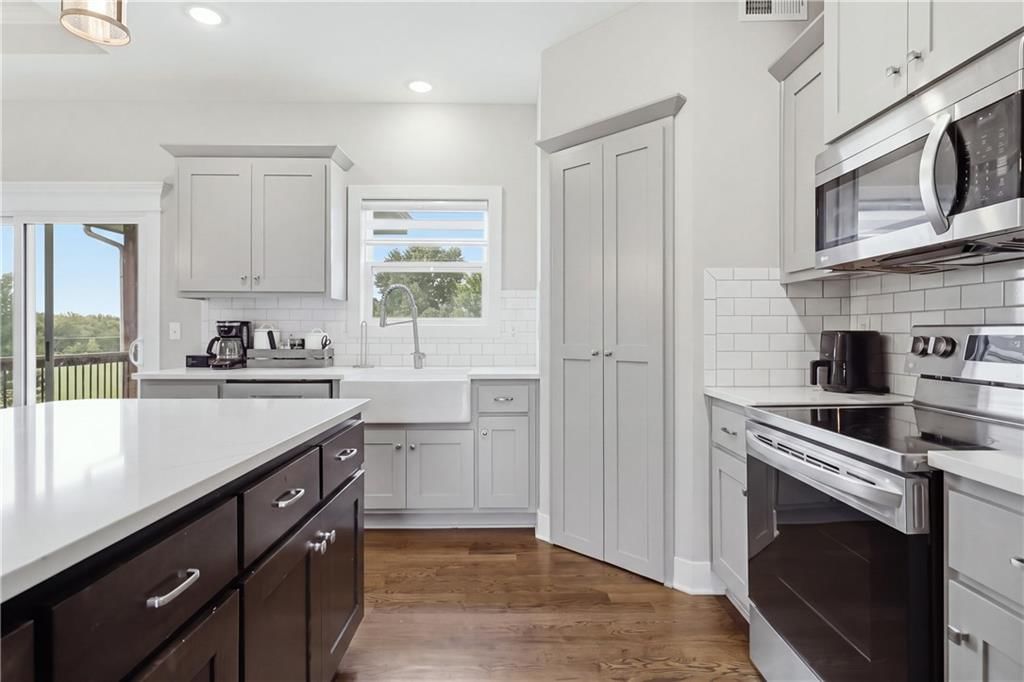 17904 Sunset Drive — photo 9