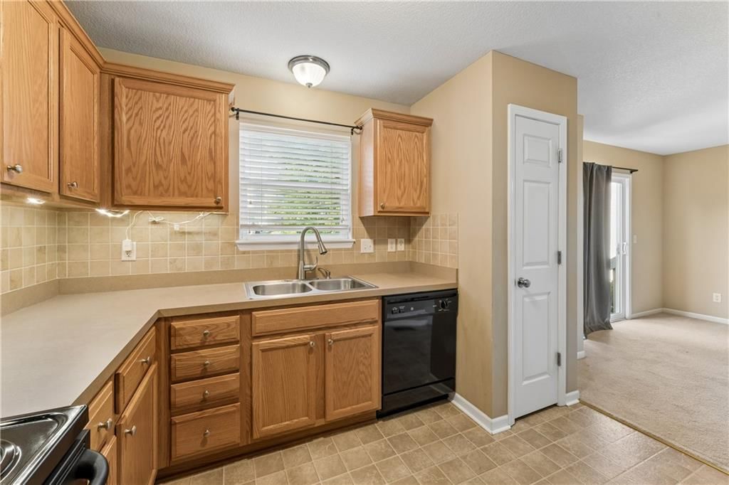 1818 NW 82nd Street — photo 12