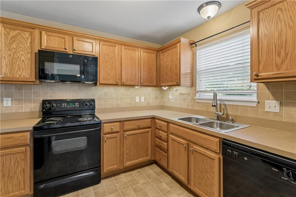 1818 NW 82nd Street — photo 14