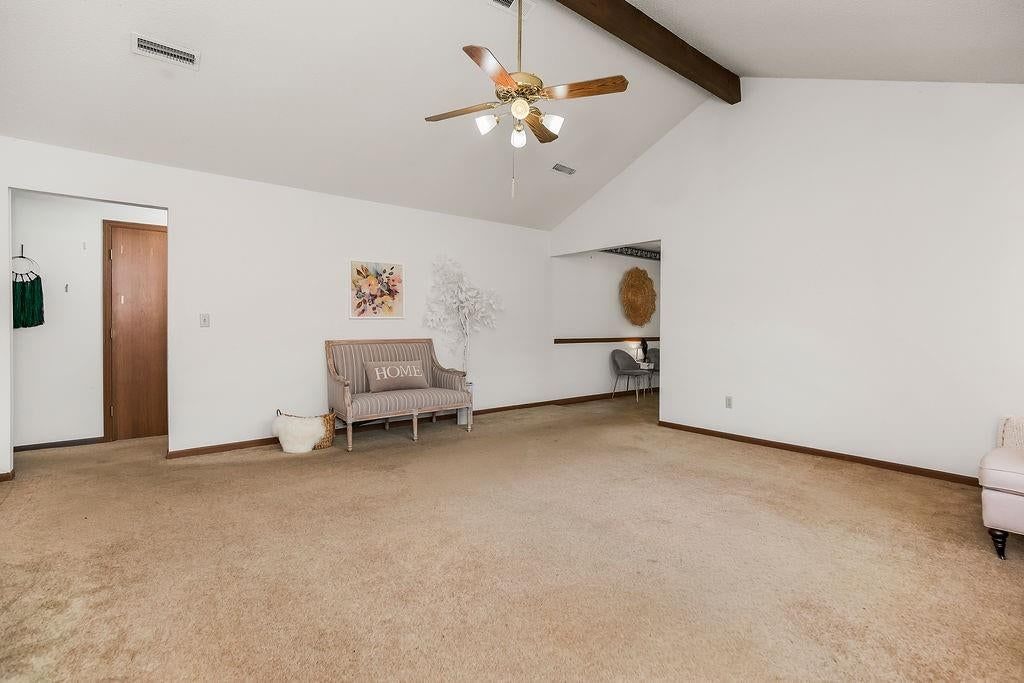 413 Sherwood Drive — photo 6
