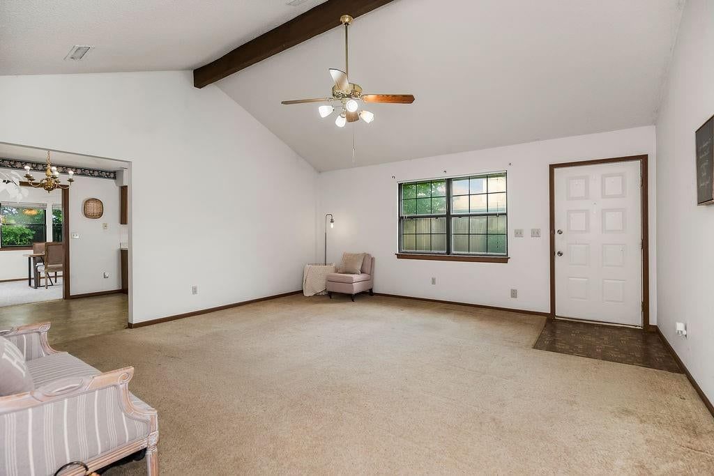 413 Sherwood Drive — photo 7