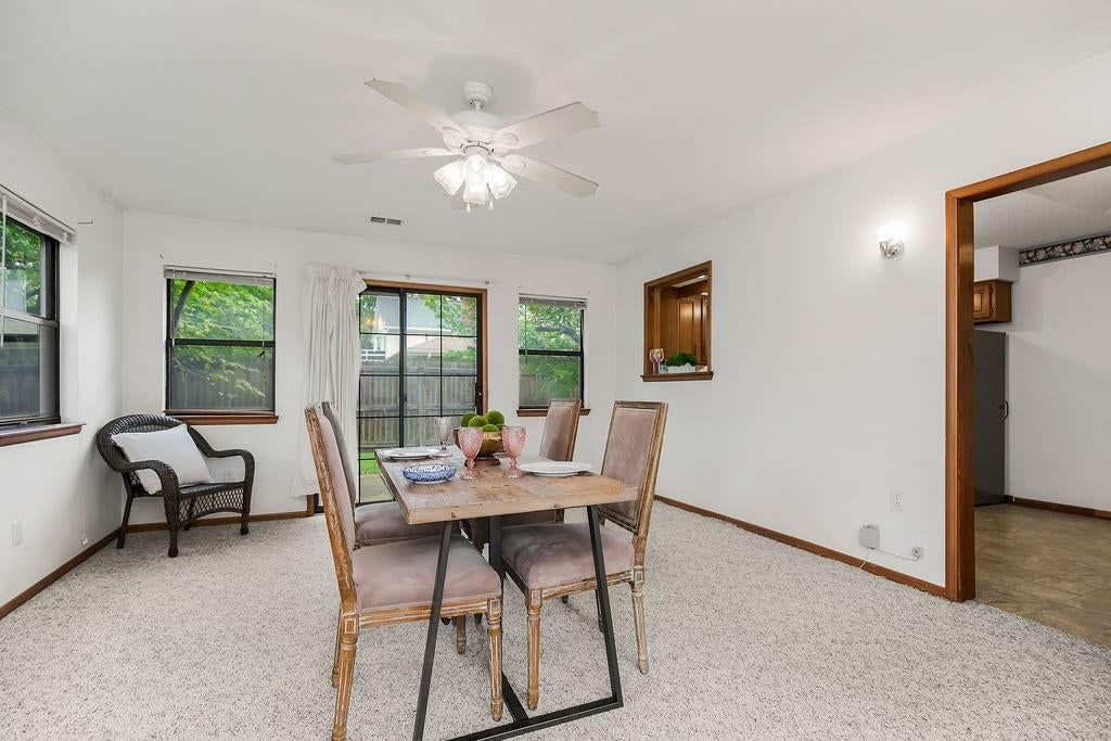 413 Sherwood Drive — photo 15