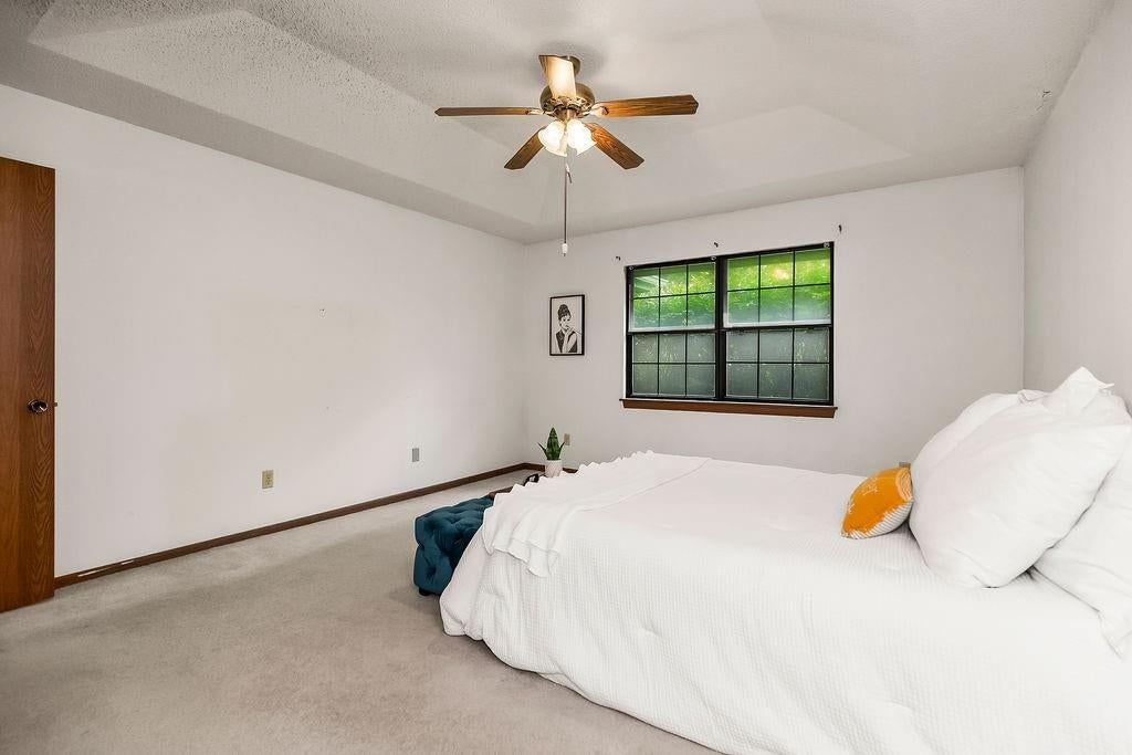 413 Sherwood Drive — photo 17