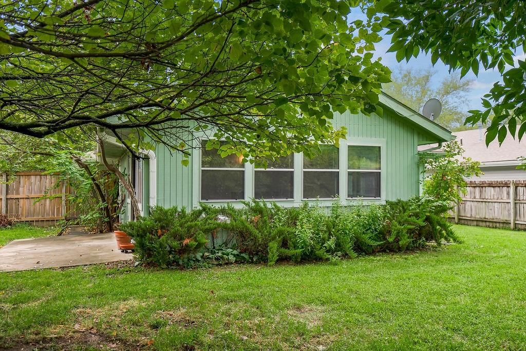 413 Sherwood Drive — photo 31