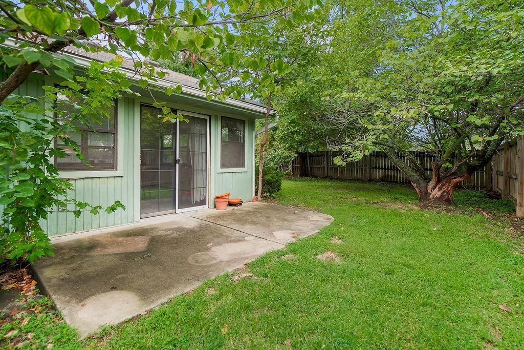 413 Sherwood Drive — photo 32