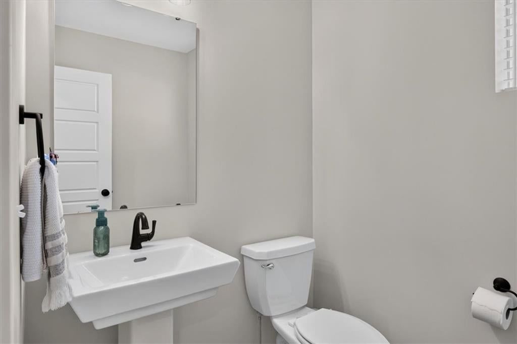 8724 SW Brickell Drive — photo 8
