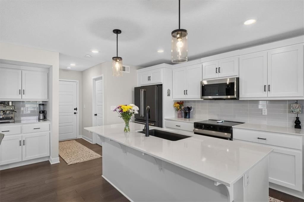 8724 SW Brickell Drive — photo 14