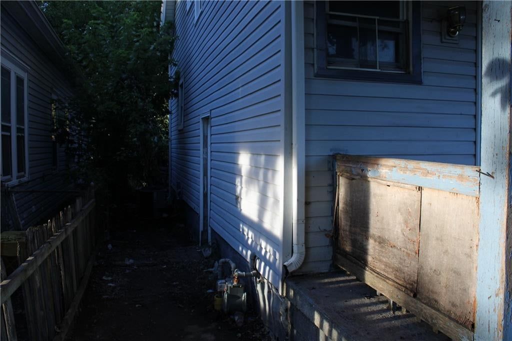 1044 Barnett Avenue — photo 7