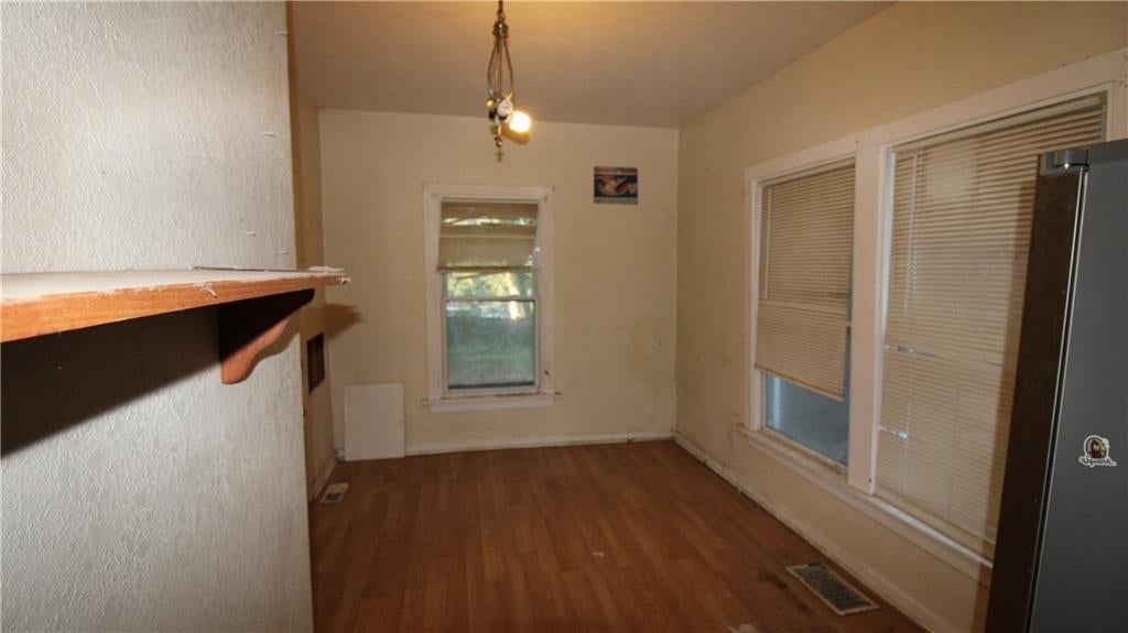 1044 Barnett Avenue — photo 13