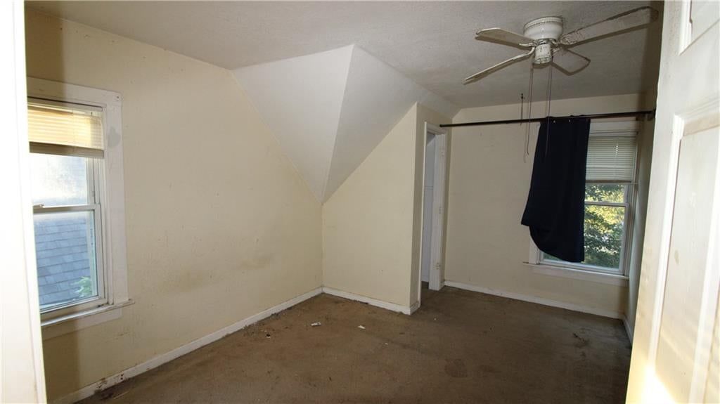 1044 Barnett Avenue — photo 20