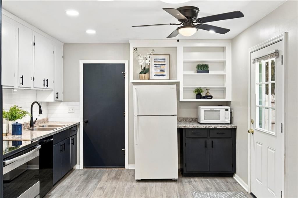 7101 Marty Street — photo 8