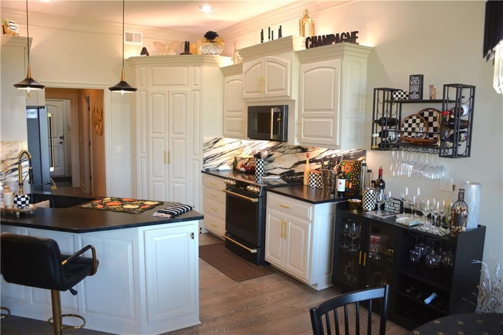 10992 S Parish Street — photo 8