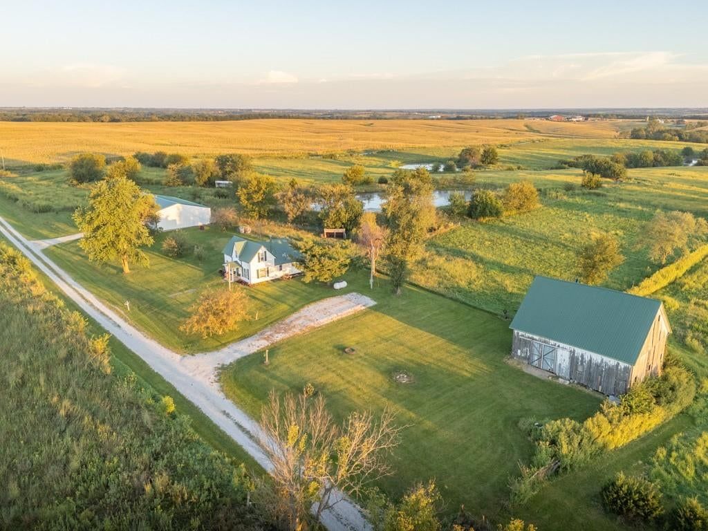 Photo 1 of 58 - 31277 East 300th Street, Ridgeway, MO 64481
