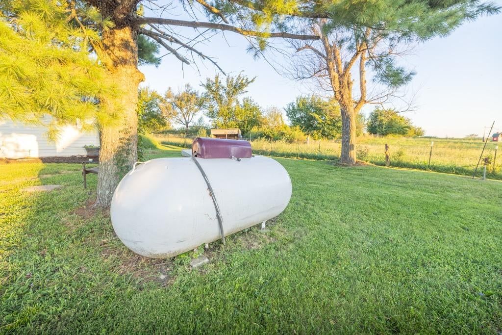 Photo 12 of 58 - 31277 East 300th Street, Ridgeway, MO 64481