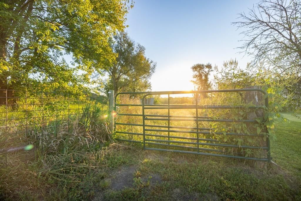 Photo 21 of 58 - 31277 East 300th Street, Ridgeway, MO 64481