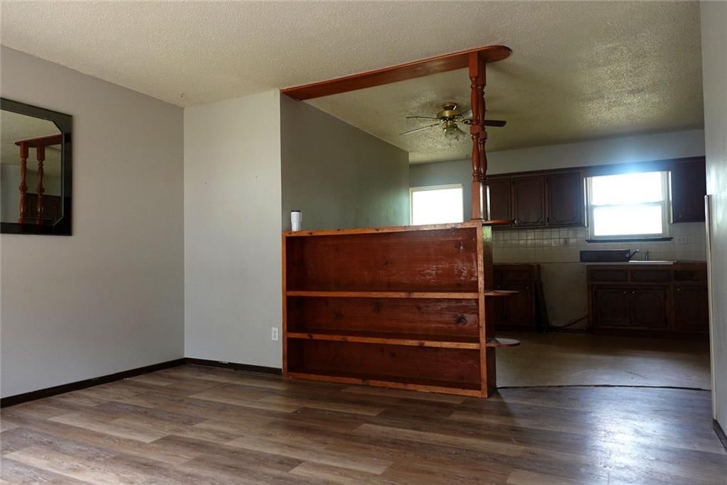 Photo 3 of 19 - 2501 Maverick Lane, Lawrence, KS 66046
