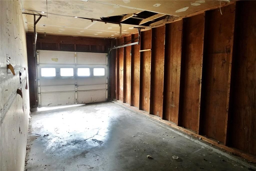 Photo 17 of 19 - 2501 Maverick Lane, Lawrence, KS 66046