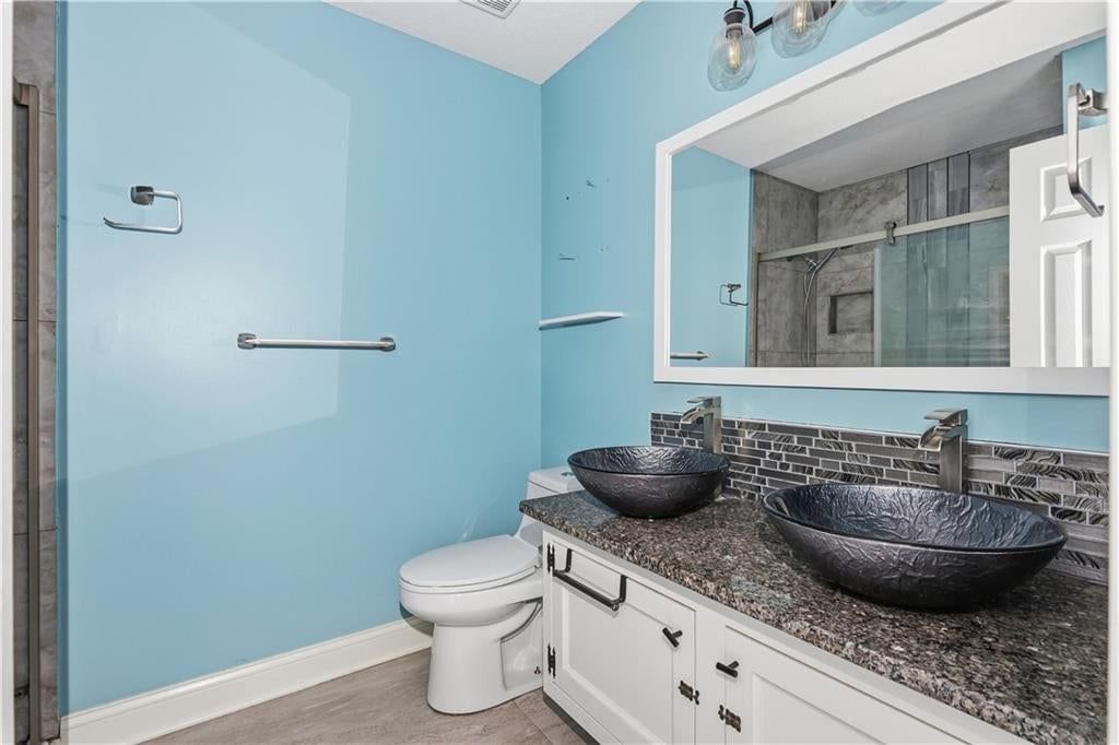 1604 S 105th Street — photo 11