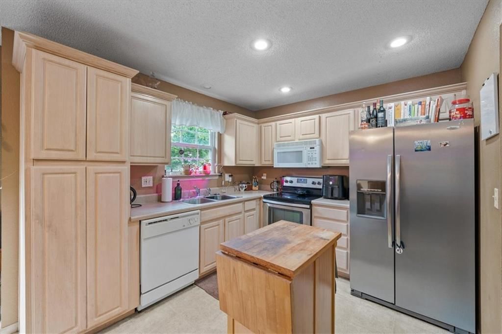 3564 NE Austin Drive — photo 10