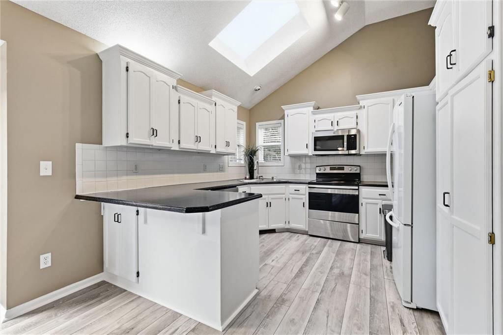 10416 NW 87th Street — photo 13