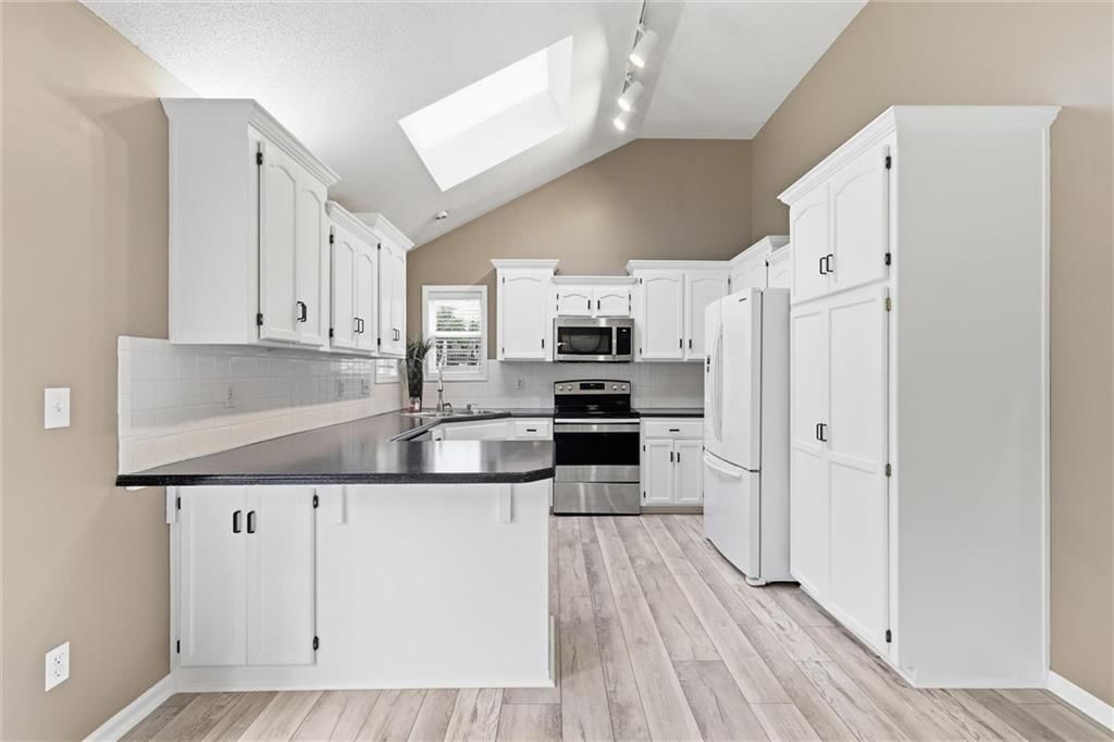 10416 NW 87th Street — photo 14