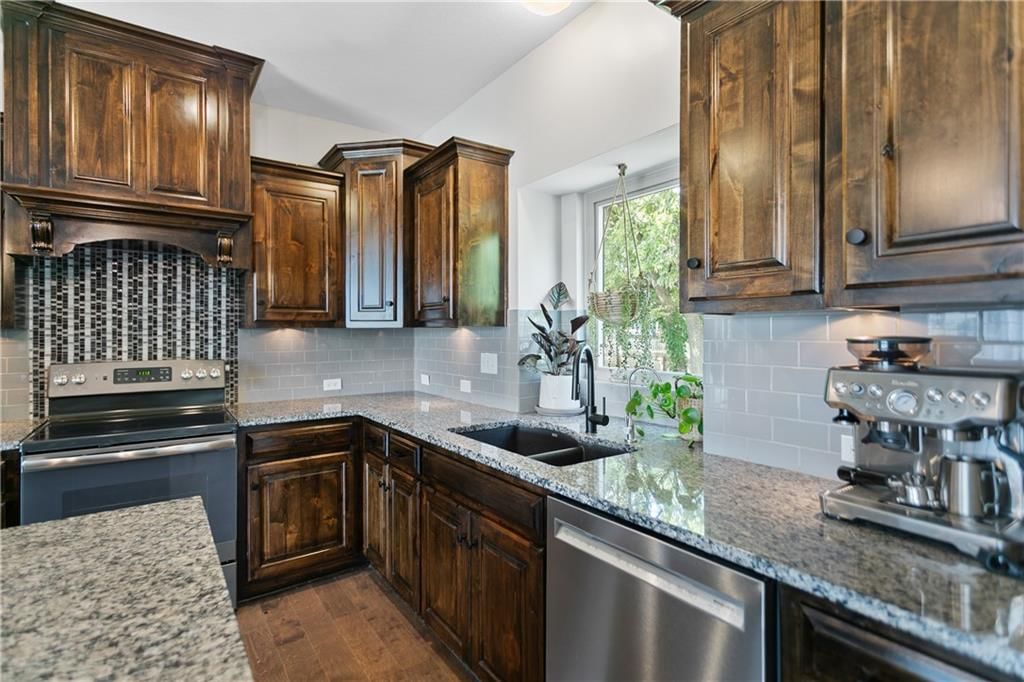 10706 N Tracy Avenue — photo 12