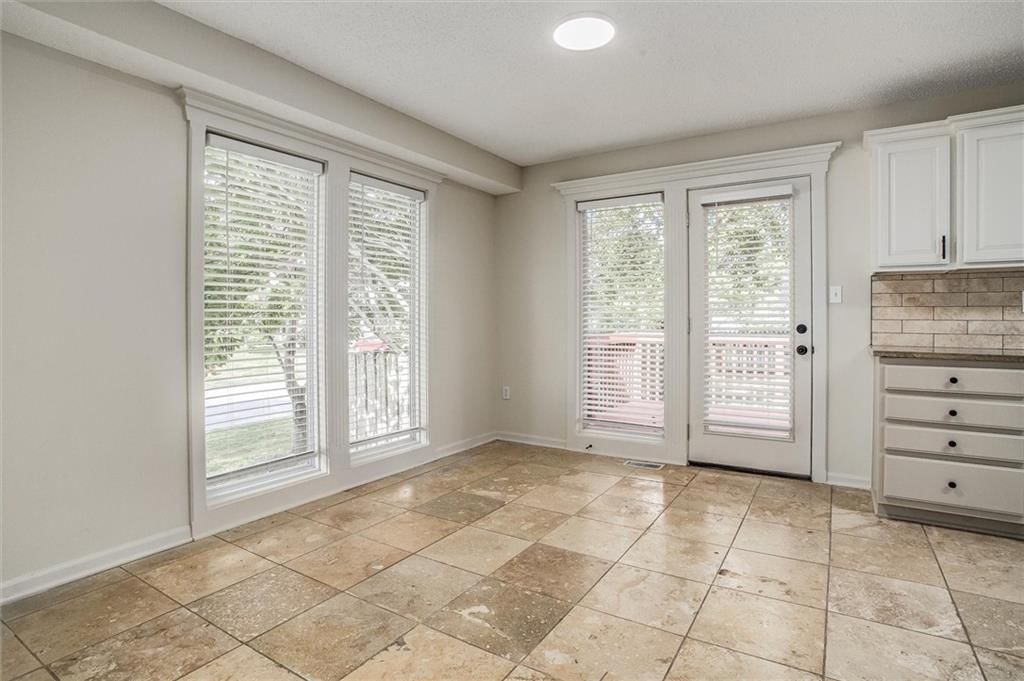 3625 NW ANCHOR Court — photo 6