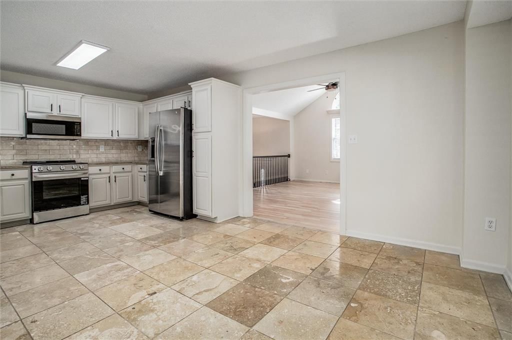 3625 NW ANCHOR Court — photo 7