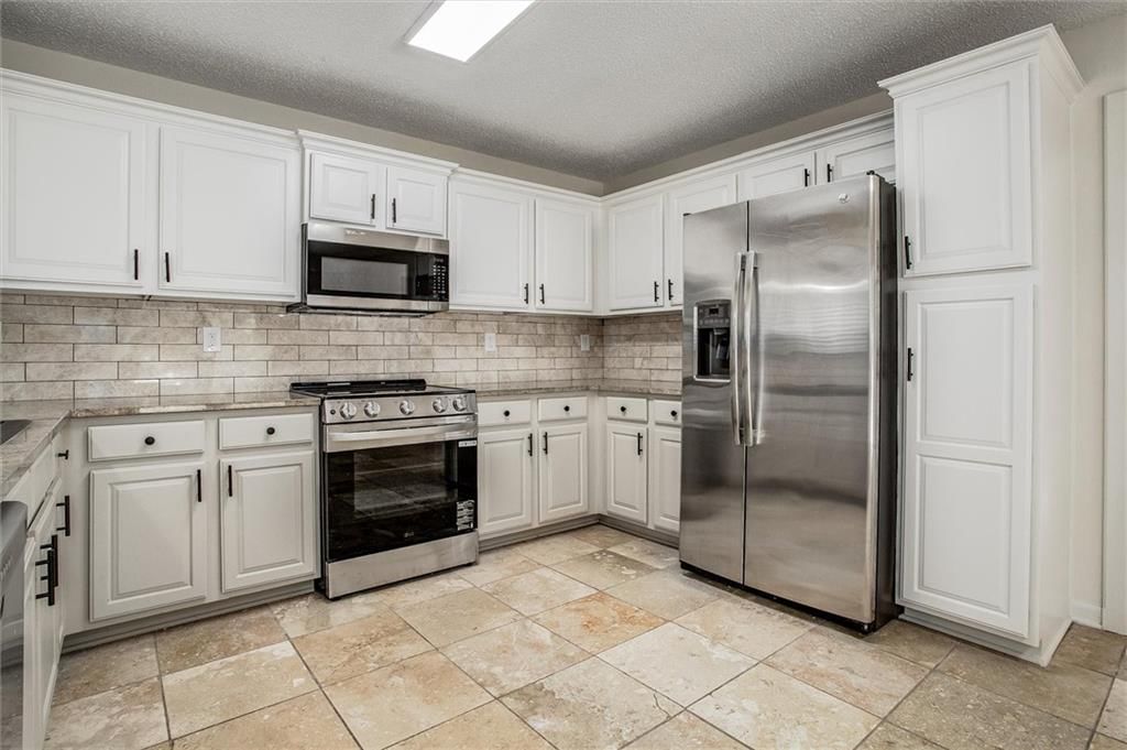 3625 NW ANCHOR Court — photo 9