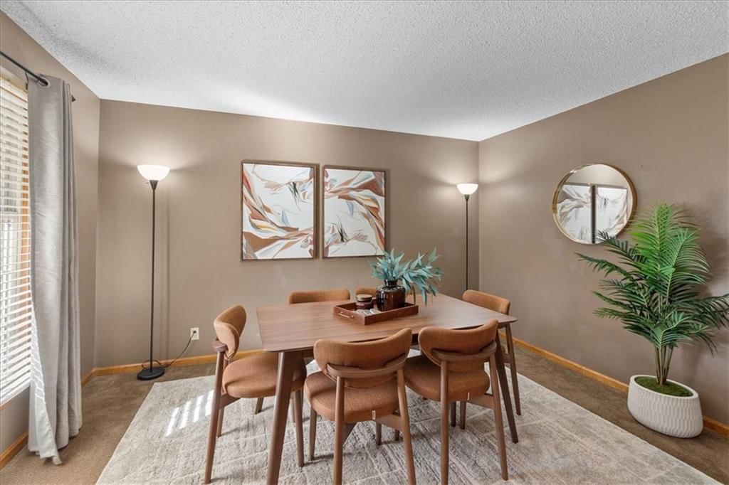 6781 Rene Street, Shawnee, KS: listing photo 2