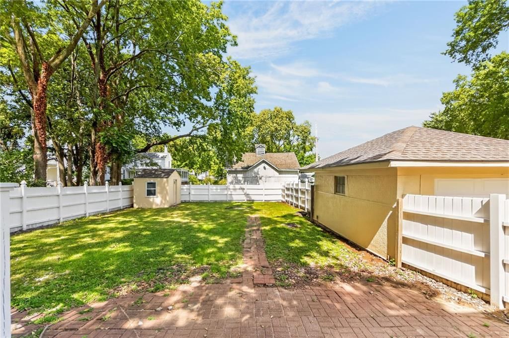 610 W Maple Avenue — photo 5