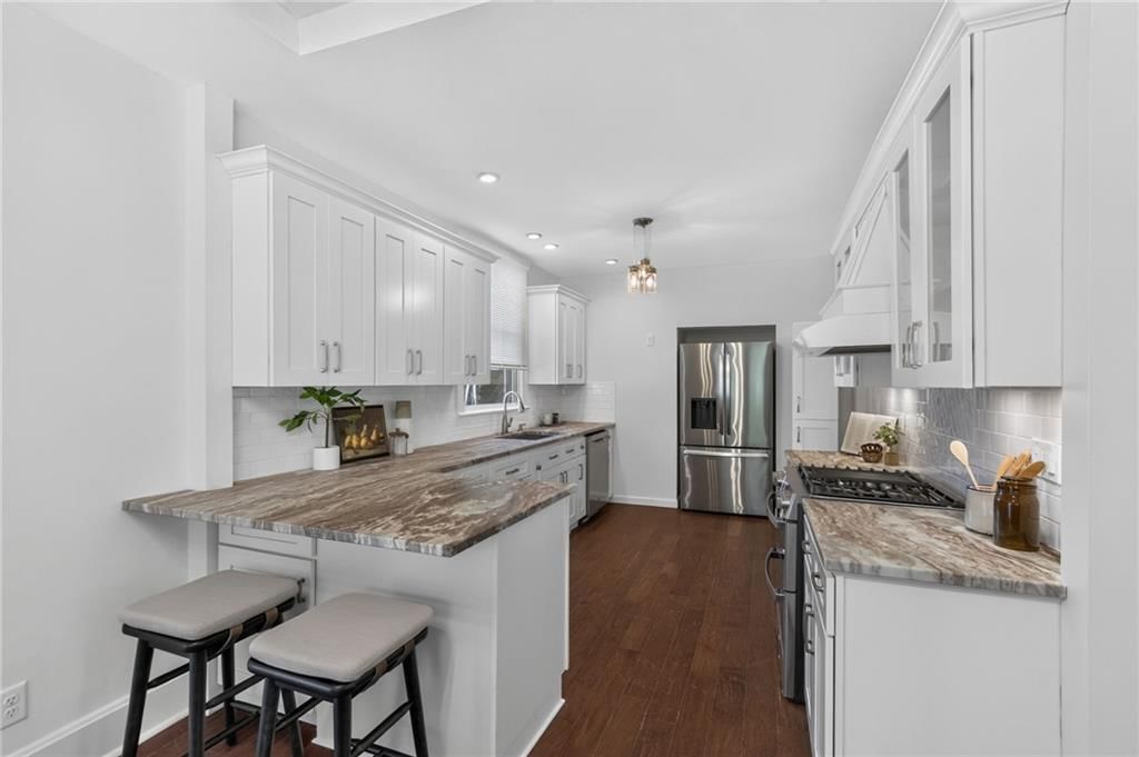 610 W Maple Avenue — photo 15
