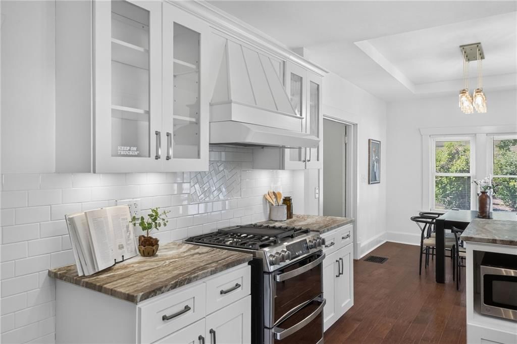610 W Maple Avenue — photo 16