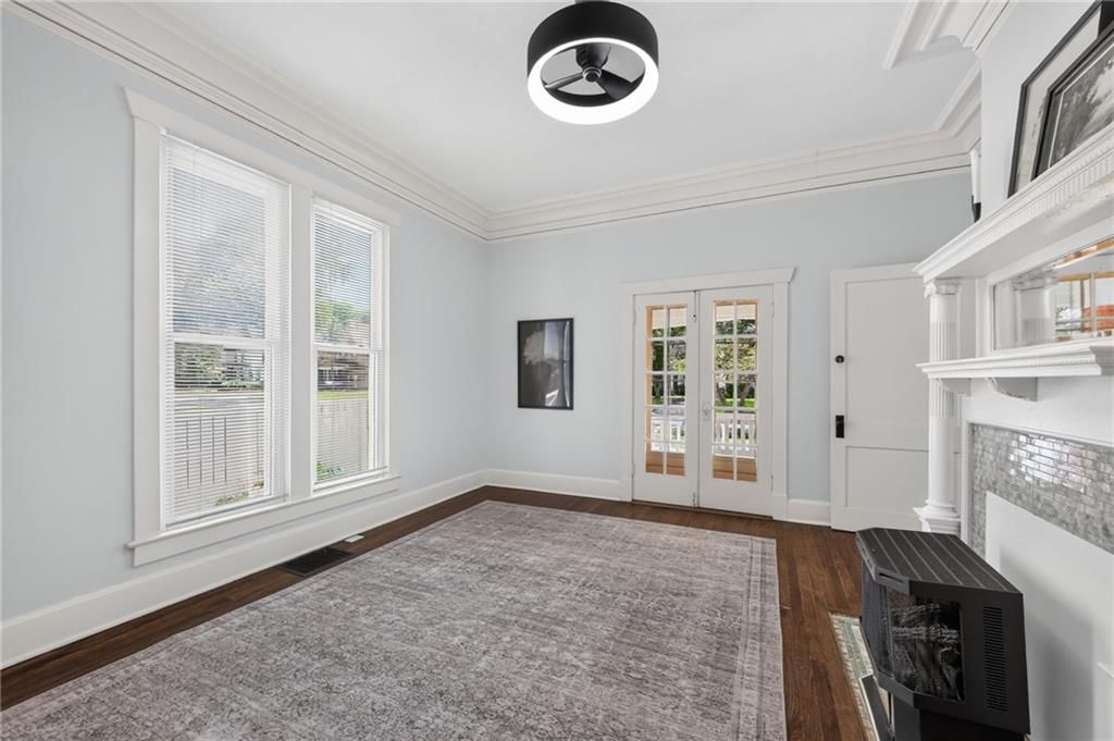 610 W Maple Avenue — photo 25