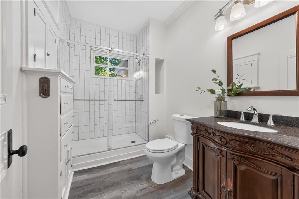 610 W Maple Avenue — photo 31