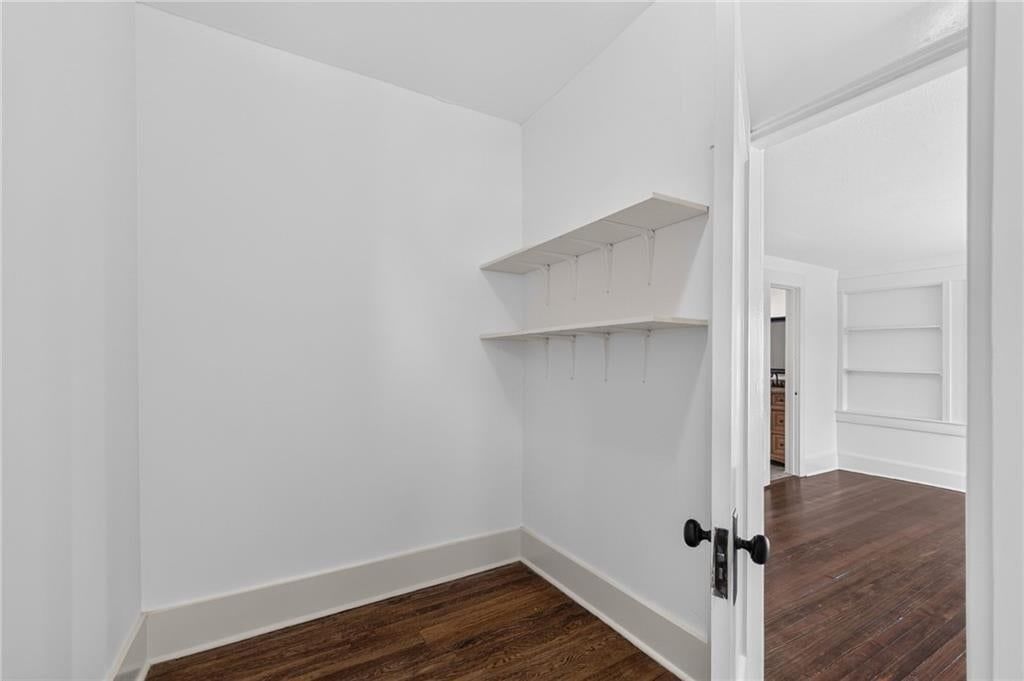 610 W Maple Avenue — photo 35