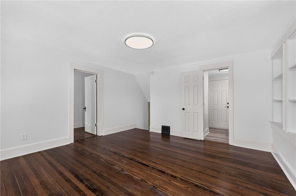 610 W Maple Avenue — photo 37