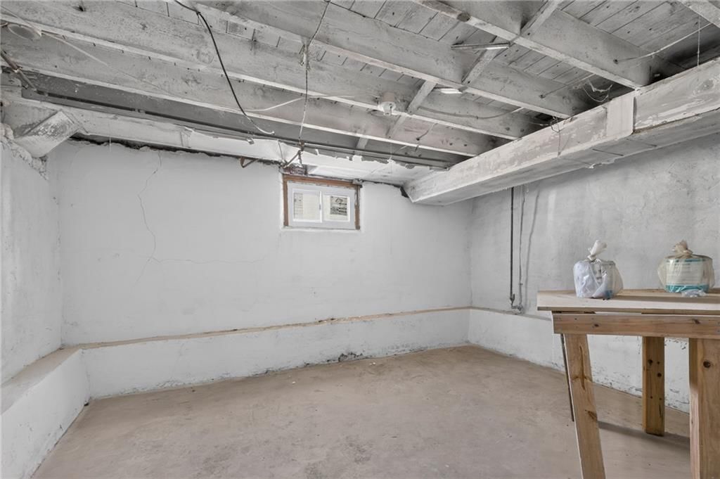 610 W Maple Avenue — photo 46