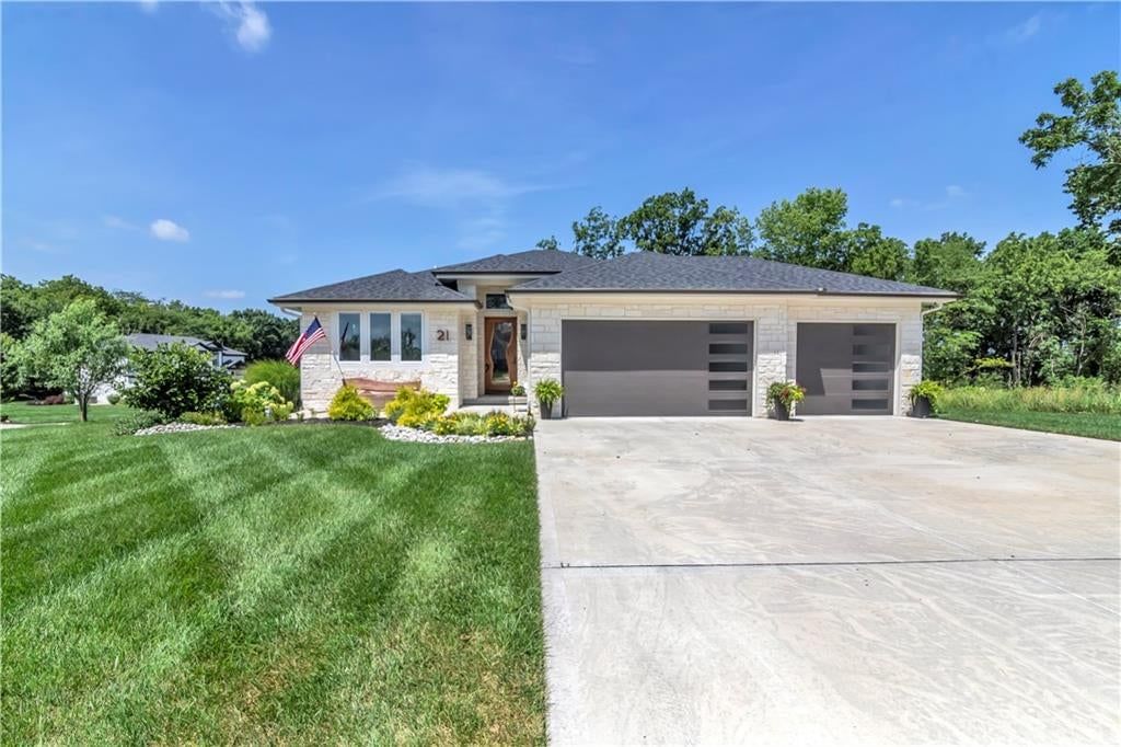 21 Bison Falls Circle — photo 2
