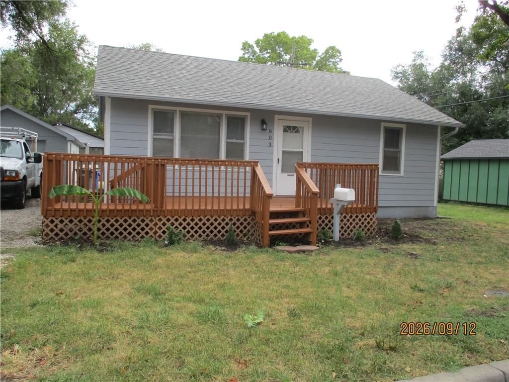 603 E Poplar Street — photo 2