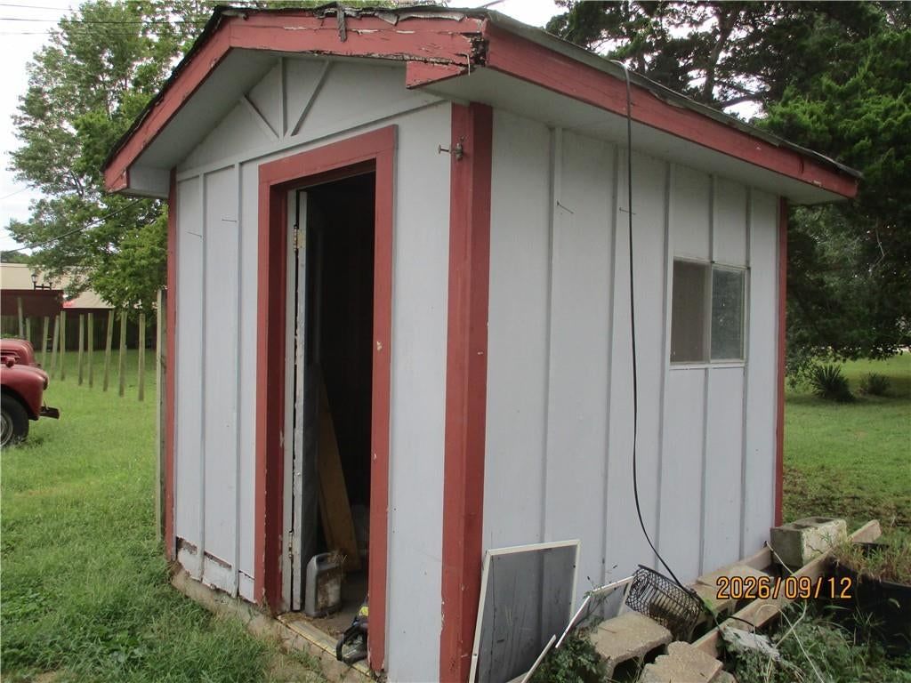 603 E Poplar Street — photo 3