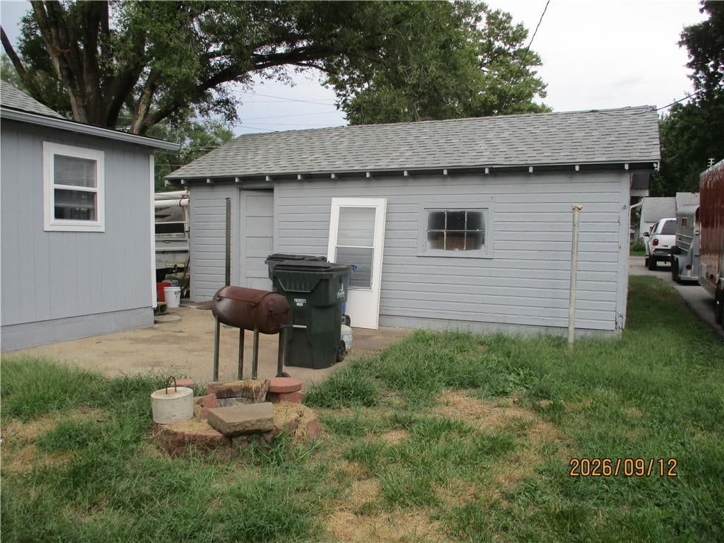 603 E Poplar Street — photo 6